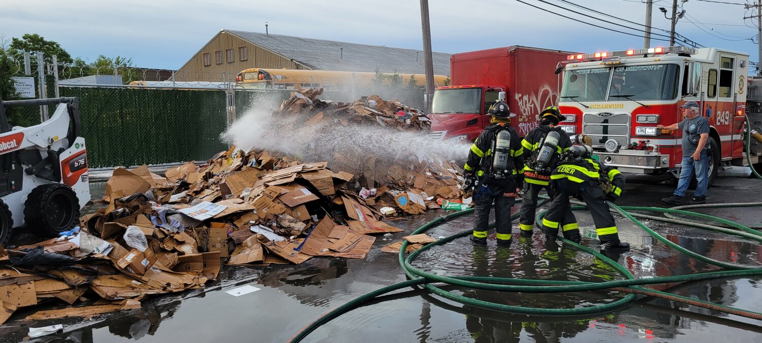 Garbage Truck Catches Fire In Oceanside Herald Community Newspapers